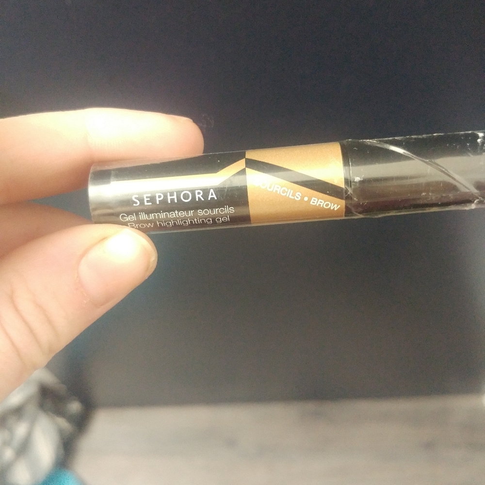 Sephora brow highlighting gel